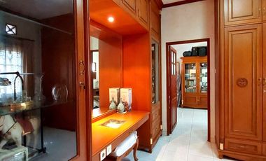 Rumah Mewah Terluas di Perumahan Merapi View