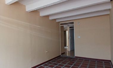 Casa en Arriendo en área independiente en Corales