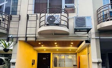 RUSH SALE! PRE OWNED FULLY FURNISHED TOWNHOUSE IN BRGY. SAN ANTONIO MAKATI