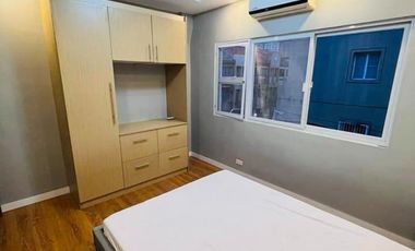 RUSH SALE! PRE OWNED FULLY FURNISHED TOWNHOUSE IN BRGY. SAN ANTONIO MAKATI