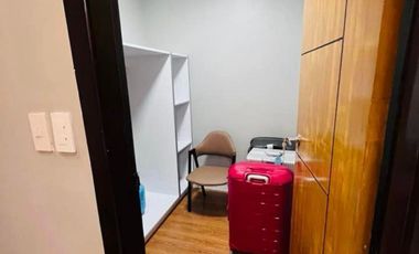 RUSH SALE! PRE OWNED FULLY FURNISHED TOWNHOUSE IN BRGY. SAN ANTONIO MAKATI