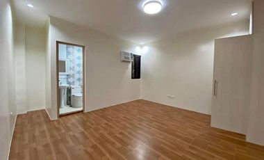 RUSH SALE! PRE OWNED FULLY FURNISHED TOWNHOUSE IN BRGY. SAN ANTONIO MAKATI