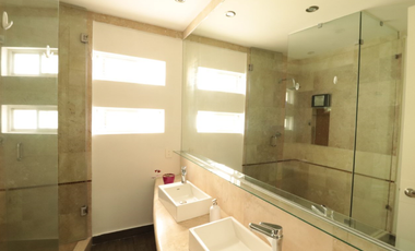 PENTHOUSE EN RENTA AMUEBLADO