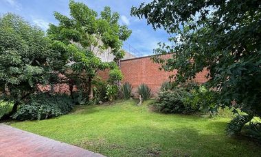 Oportunidad Casa como terreno  Hacienda del Oro 2da sección
