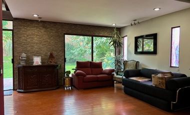 Oportunidad Casa como terreno  Hacienda del Oro 2da sección