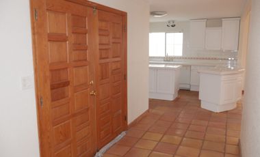 Hermosa Casa Amplia En Zona Tranquila.
