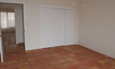 Hermosa Casa Amplia En Zona Tranquila.