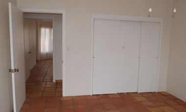 Hermosa Casa Amplia En Zona Tranquila.