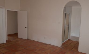 Hermosa Casa Amplia En Zona Tranquila.