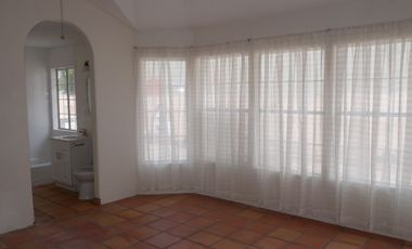 Hermosa Casa Amplia En Zona Tranquila.