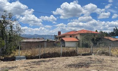 VENTA DE TERRENO PLANO CON 200M2 UBICADO EN RICAURTE, COLEGIO MILITAR