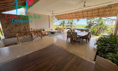 Hermosa casa con alberca privada y vista al campo de golf Tres Vidas