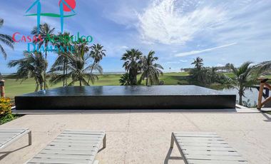 Hermosa casa con alberca privada y vista al campo de golf Tres Vidas