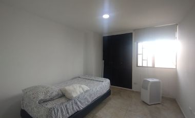 Apartamento sin amoblar en arriendo en Alto Prado.