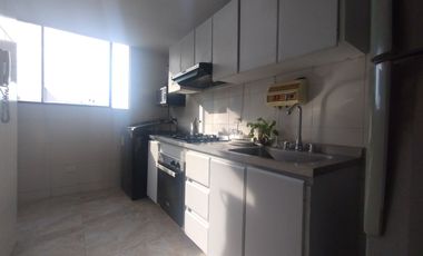 Apartamento sin amoblar en arriendo en Alto Prado.
