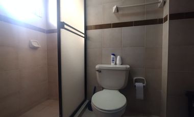 Apartamento sin amoblar en arriendo en Alto Prado.