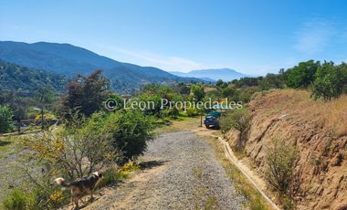 Leon Propiedades vende parcela con casa en Hacienda San José, Curacaví.