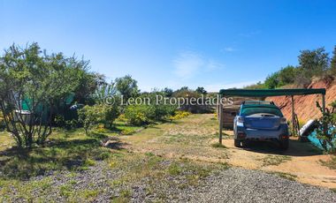 Leon Propiedades vende parcela con casa en Hacienda San José, Curacaví.