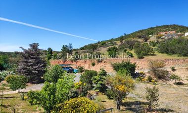 Leon Propiedades vende parcela con casa en Hacienda San José, Curacaví.