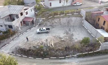 Venta de terreno con 431m  Ubicada cerca de la revisión vehicular de  Capulispamba-Cuenca