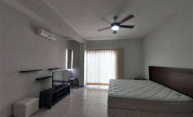 Departamento en renta, amueblado, tres recámaras, excelente ubicación en Mérida