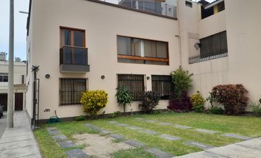 VENDO CASA EN CONDOMINIO EN LA CAPULLANA CERCA A PARQUE