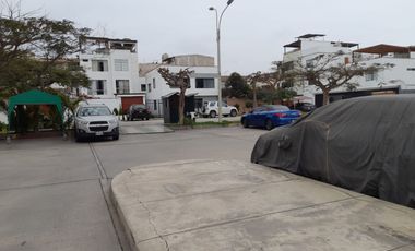 VENDO CASA EN CONDOMINIO EN LA CAPULLANA CERCA A PARQUE