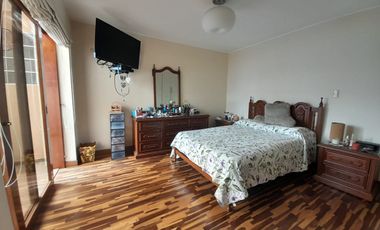 VENDO CASA EN CONDOMINIO EN LA CAPULLANA CERCA A PARQUE