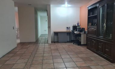 HERMOSA CASA VENTA COLONIA CERRO DEL TESORO, SAN PEDRO TLAQUEPAQUE