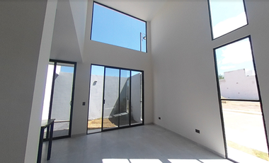 CASA EN VENTA EN RESIDENCIAL SANTA BARBARA AGUASCALIENTES SUR PONIENTE