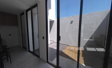 CASA EN VENTA EN RESIDENCIAL SANTA BARBARA AGUASCALIENTES SUR PONIENTE