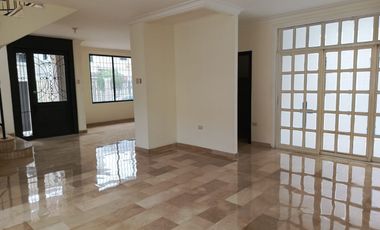 ALQUILER CASA KENNEDY NORTE