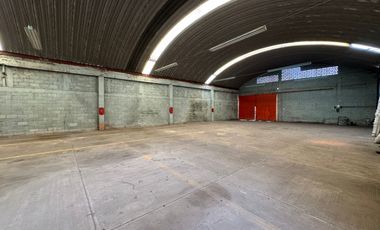SE VENDE BODEGA INDUSTRIAL ATRAS DE VEANA ZAVALETA 600 M2