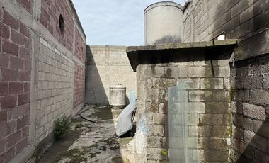 SE VENDE BODEGA INDUSTRIAL ATRAS DE VEANA ZAVALETA 600 M2