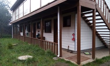 Casa con Cabañas Sector Regional