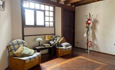 Venta de casa en la Mitad del Mundo.