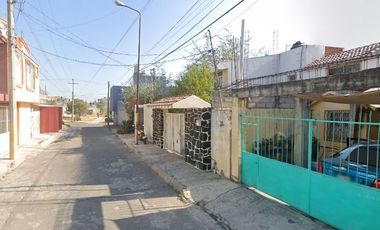 Casa Dúplex en venta Tomas Newcomb 235 PROPIEDAD ADJUDICADA