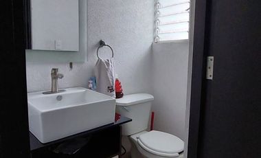 VENDO CASA AMPLIA DE 3 RECAMARAS, A 3 MIN DE LA LOPEZ PORTILLO