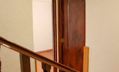 Casa en venta en Paseos del Bosque, dentro de fraccionamiento con jardín