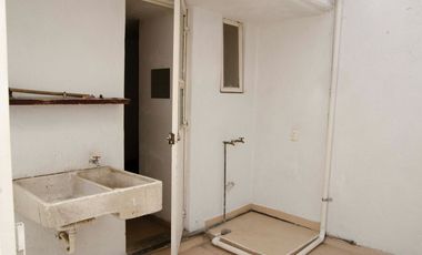 Casa en venta en Paseos del Bosque, dentro de fraccionamiento con jardín