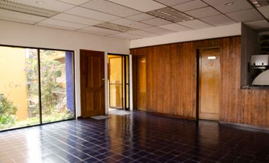 Casa en venta en Paseos del Bosque, dentro de fraccionamiento con jardín