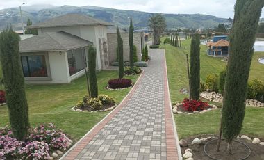 TERRENO DE VENTA EN URBANIZACION PRIVADA TABACUNDO ECUADOR