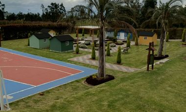 TERRENO DE VENTA EN URBANIZACION PRIVADA TABACUNDO ECUADOR
