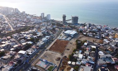 casa de venta frente al mar en manta zona sur