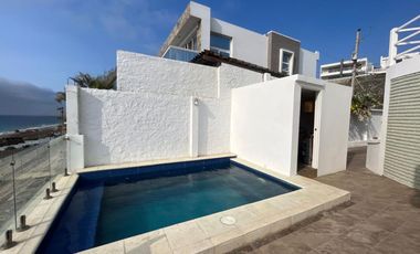 casa de venta frente al mar en manta zona sur