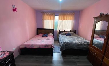 VENTA DE AMPLIA CASA EN RICAURTE