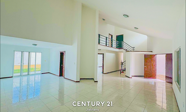 Hermosa casa en renta, Villas de Irapuato