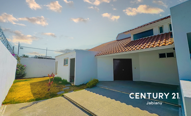 Hermosa casa en renta, Villas de Irapuato