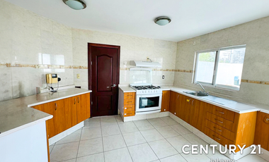 Hermosa casa en renta, Villas de Irapuato