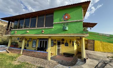 GRAN CASA EN VENTA EN VILLA DEL CARBON